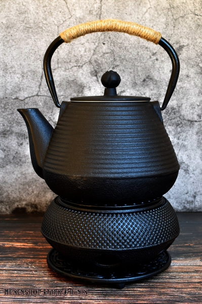 Hexenshop Dark Phönnix Tesubin gusseiserne Teekanne im japanischen Stil 1 Liter